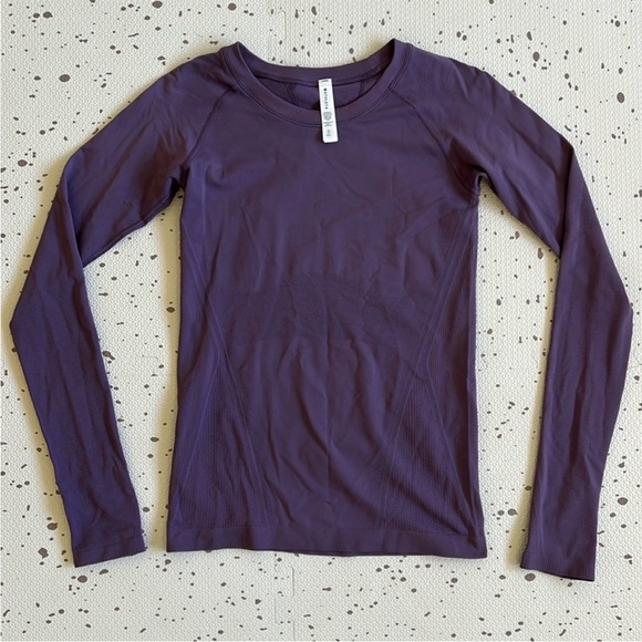 💘 ATHLETA - PURPLE MOMENTUM SEAMLESS TOP - Picture 1 of 10